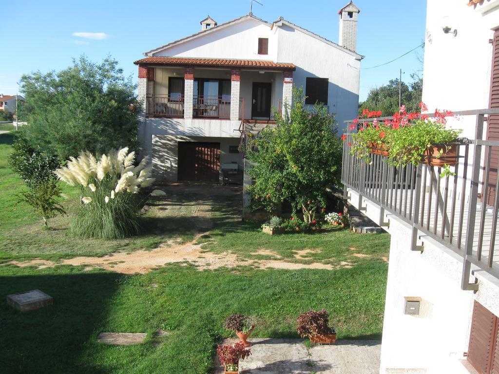 Ane Apartment Loborika Exterior photo